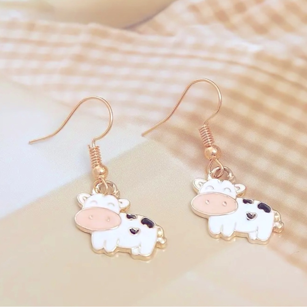 🐄 Cute Cow Dangle Earrings Gold Tone Farm Animal Western Jewelry